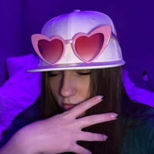 Meet your Posher, Lea